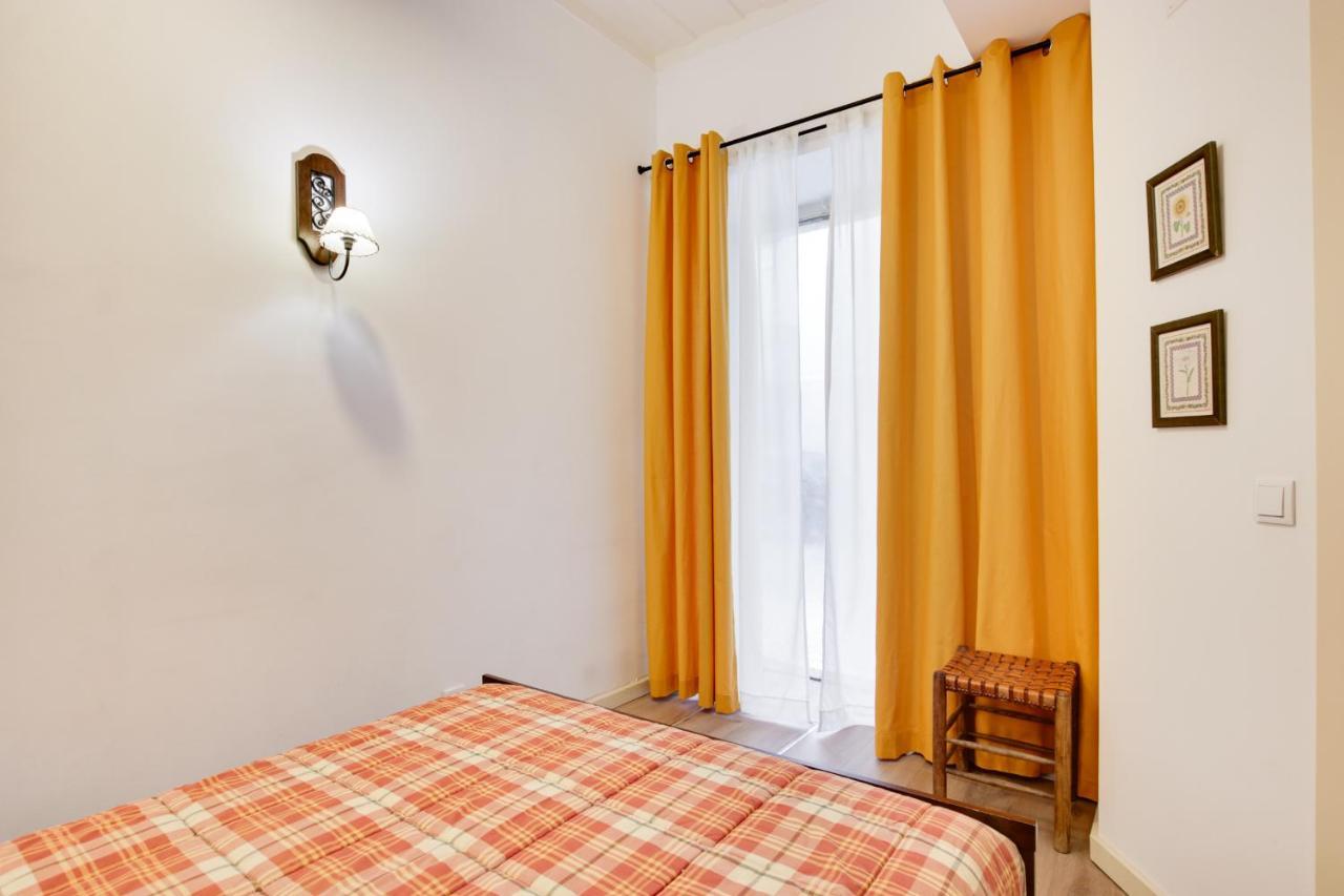 Charming New Apartment In The Heart Of Lisbona Esterno foto